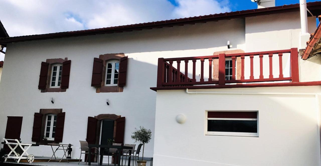 Bed and Breakfast Chalbonia Louhossoa Exterior foto